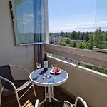 Big With Balcony In A Shared In The Center Of *